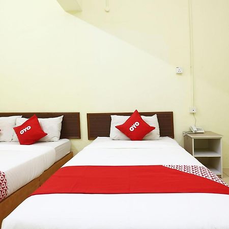 OYO 89651 Harmoni Hotel Kota Bharu Buitenkant foto