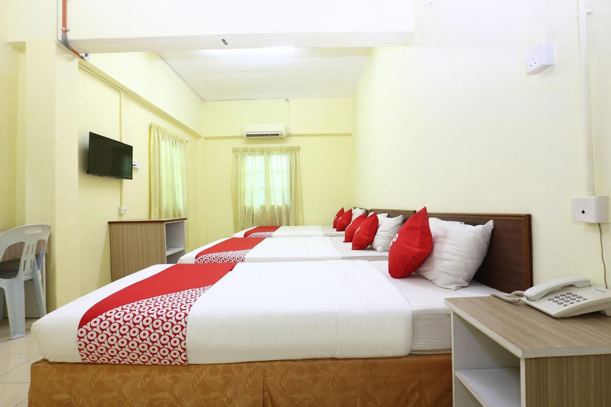 OYO 89651 Harmoni Hotel Kota Bharu Buitenkant foto