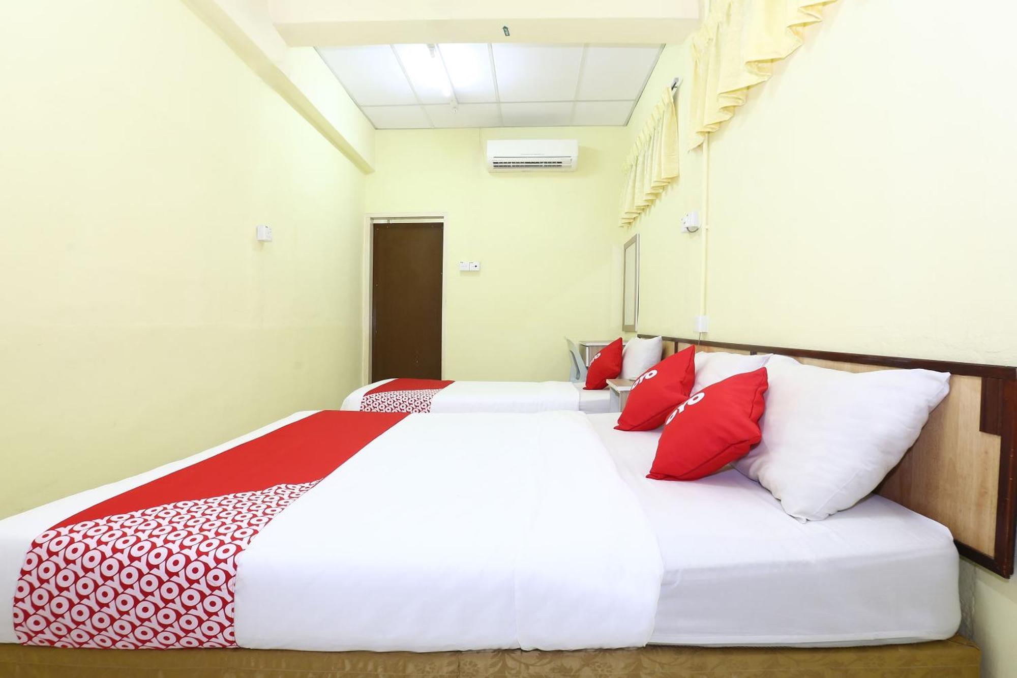 OYO 89651 Harmoni Hotel Kota Bharu Buitenkant foto