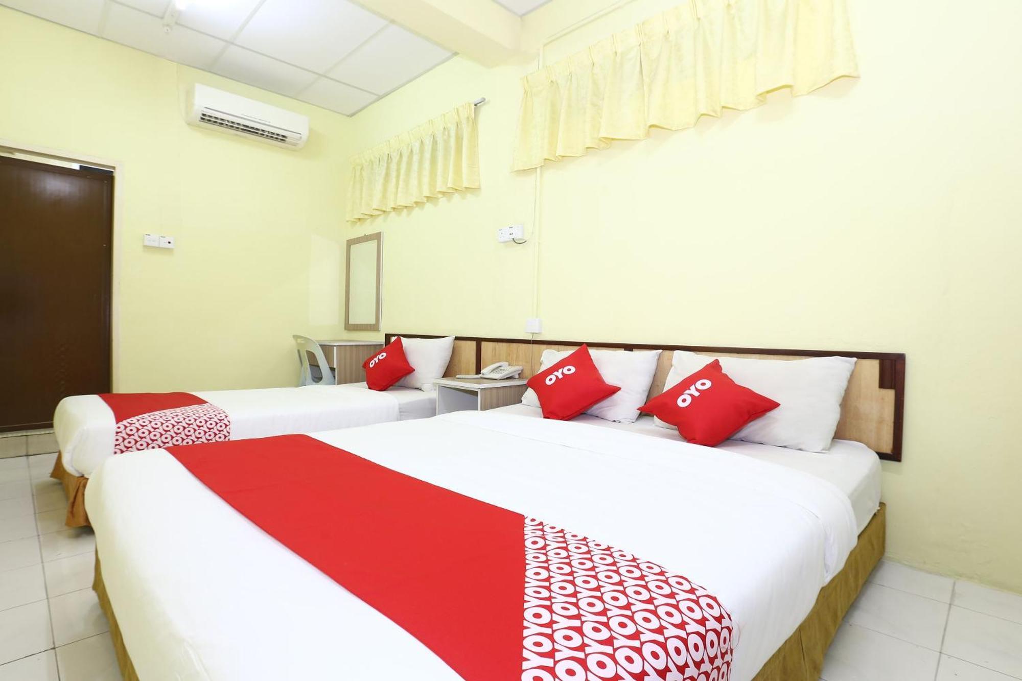 OYO 89651 Harmoni Hotel Kota Bharu Buitenkant foto